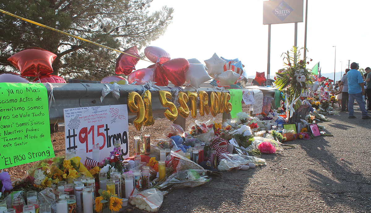 El Paso, Texas, Outside the Wal